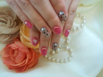 ウィズ フェリーク/シースルードットネイル