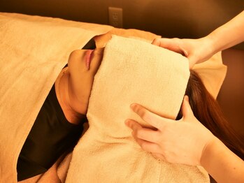 ティヨール なんばスカイオ店(TILLEUL)の写真/【デスクワーク疲れに】目の疲れ、頭のコリをしっかりほぐし、視界もスッキリ！お顔のリフトアップ効果も◎