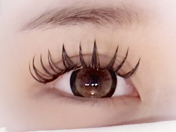 サロン ド モエ(Salon de Moe)の写真/宝町の隠れ家プライベートsalon＊流行のデザインや持ち込みイメージにも対応◇ぱっと明るく可愛い目元へ♪
