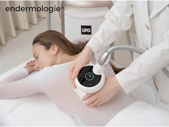 小顔コルギ専門店 フェルーシュ 成田駅前店(Feruche)の写真/「結果にこだわる大人女性へ。」本格マシン痩身