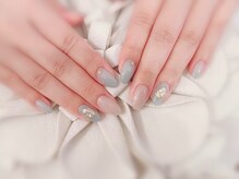 ティアラ(Tiara)/ネイルデザイン