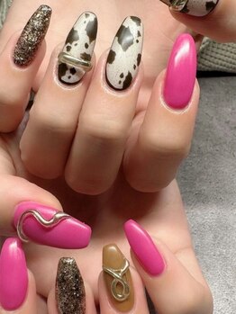 サロンドグリュック(Salon de gluck)の写真/【口コミ件数700以上＆高評価★】スカルプはアプレフルチップを採用しフォルムの綺麗さと時短に成功！