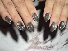 ブランシュネイル(BlancheNail)/BLACKカラーに興味しんしん!!!