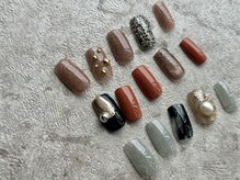 12月号 Monthly nail　詳細はInstagramへ→＠noble.nail.a