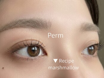 サロン ミー(salon mie)の写真/《朝9時~OK!》完全個室なのでお子様が騒いでも平気♪忙しいママにおすすめ!まつげパーマ&眉waxで最強時短◎