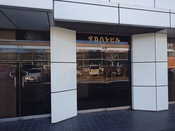 チノ(CHINO)/ビル入口