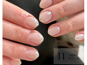 ホワイト×オーロラネイル