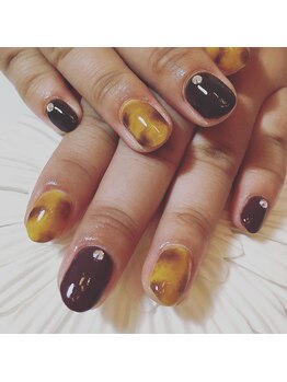 ブリノス(BLINOSS)/べっ甲ネイル
