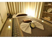 マッサージルームは個室がございます。