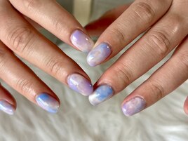 紫陽花カラーのニュアンスネイル