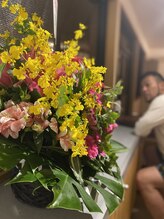 アール 作新前通り店(R)/待合室