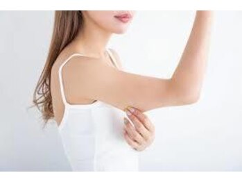 エフイチキュウサン(f.193)/【頑固な二の腕に】二の腕コース