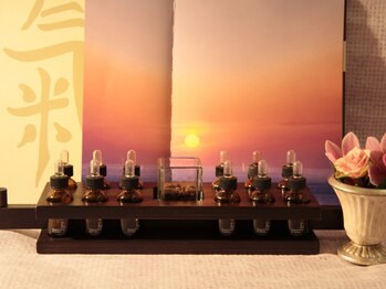 スパ ラフォーレ ドゥ ボーテの写真/イタリア製「氣」アロマ＆ピクチャーセラピーでその日のお客様に合わせた香りを導き出し丁寧にマッサージ