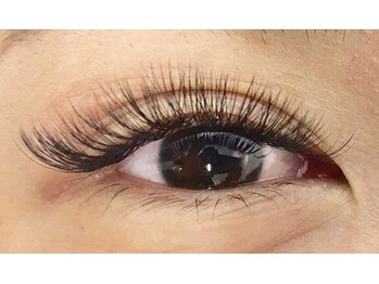 フォンテーヌブロー 野々市店(Fontaine Brow)/ボリュームラッシュ