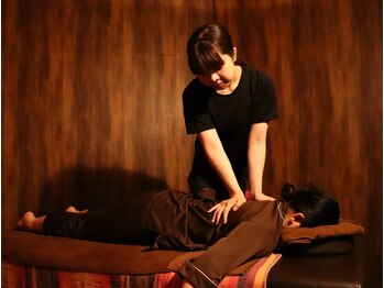 アジアン リラクゼーション ヴィラ 別府石垣店(asian relaxation villa)の写真/【首・肩のお疲れに】ヘッドマッサージ付もみほぐし100分¥6490→¥6000!首・肩もスッキリ☆