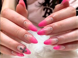 蛍光フレンチネイル