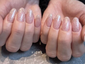 リッシュ(RICHE)/春のキラキラネイル