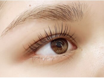 エーリオ(YELLIO)/まつ毛パーマ上のみ ¥6500