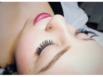 サロン ド モエ(Salon de Moe)/マツエク140本