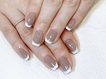 ステラヴィエ(Stellavie)/フレンチネイル