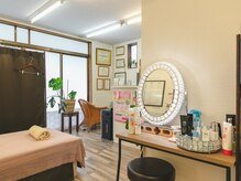レディースカイロプラクティックカーム(calm)の雰囲気（「身体の土台から、お肌まで。美しさと健康をトータルに。）