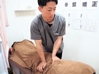 なかの鍼灸整骨院の写真/【人気No.1】全身骨格矯正＋姿勢カルテ3000円!!体をほぐすだけじゃない！顔ケア《ヒゲ脱毛》もおすすめ