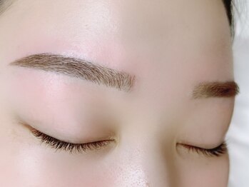 ベルダ(BELDAD)の写真/お顔の印象を左右するアイブロウはプロにお任せ！左右非対称や自己処理が苦手などのお悩みを解決☆