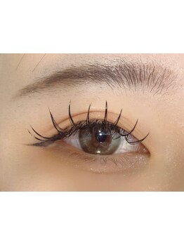 ナチュラル上品な目元にしたい