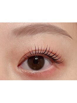 ナチュラル上品な目元にしたい