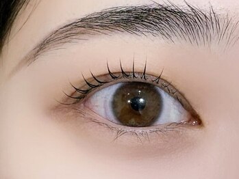 ミミクレール 周船寺(Mimi Claire)の写真/眉とまつげで、顔印象はもっと輝く。プロが提案する似合わせデザインで、あなた史上の垢抜け顔へ！