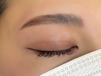 エヌ(enne)/HBL(ハリウッドブロウリフト)