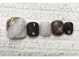 ミラーホワイト　¥9350