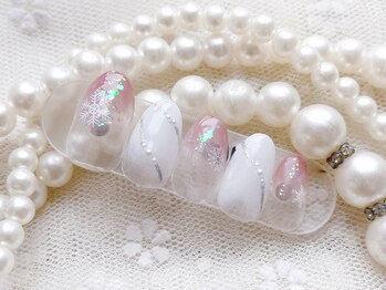 ネイルサロンアンドスクール ラフィーネ 池袋店/冬ネイル 雪 ホワイト ¥8990