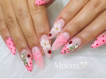 ムーンズ(Moon's)の雰囲気(好みに合わせてやりたいデザイン作り、)