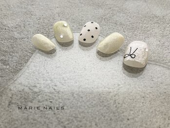 マリーネイルズ 近鉄あべのハルカス店(MARIE NAILS)の写真/★オフ込み定額¥6600ー。アートの種類も豊富♪デザイン&爪の形もご提案!手描き&持ち込みアートも大歓迎