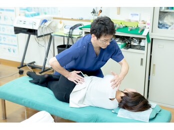 寺岡はりきゅう接骨院の写真/原因不明の身体の不調を根本改善へ！産後の骨盤矯正や腰痛改善などでお悩みの方も安心◎
