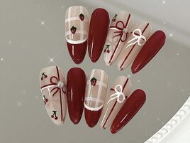 さくらんぼネイル