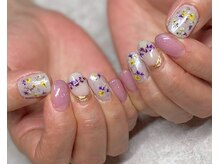 ラヴィネイル(La Vie Nail)/押し花ネイル/大人ミラー/乳白色