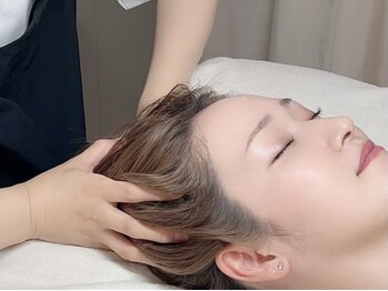 キュアルーム(CURE ROOM)の写真/【ヘッドスパ+デコルテリンパ¥4980~】本格施術で心も身体もリフレッシュ!首肩こりや全身の疲れを徹底解消◎