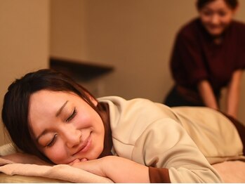 てもみや本舗 高岡駅南店の写真/完全個室で周りの目を気にせず施術を受けられる♪お疲れの箇所を中心に全身をしっかり丁寧にほぐします◎