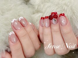 ちゅるんさくらんぼネイル