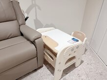 ライラック(Lilac)の雰囲気（お子様の隣で施術を受けられます♪フットネイル/眉毛）