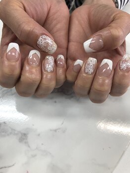 ベベ 伊丹店(BeBe)/レ-ス風ネイル