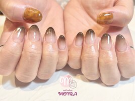 【べっこうネイル】