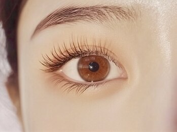 ベル(Belle)の写真/【当日予約OK◎】エクステの中でも長持ちでリフトアップ効果のある《フラットマットラッシュ》を使用♪