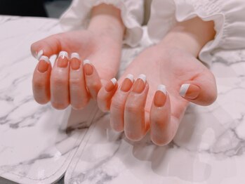 ブロース(BROS)/フレンチネイル