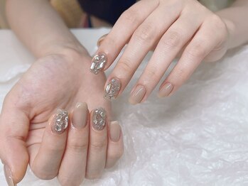 セレブレイル(CELEBRAIL)/パーツつけ放題ネイル