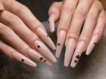 アール(R)/ハートホロネイル