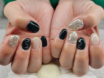 メグ ネイル(megu)の写真/人気のマグネットネイルあり★パーツ豊富◎持込みデザインＯＫ【120分アートやり放題¥7900※初回オフ無料】