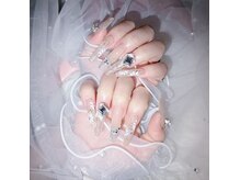 Lisa Nailの雰囲気(自然なのに手元が美しく見える上品ネイル)